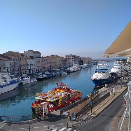 Grand T2 Au Coeur De Avec Vue Sur Quais Et Sète