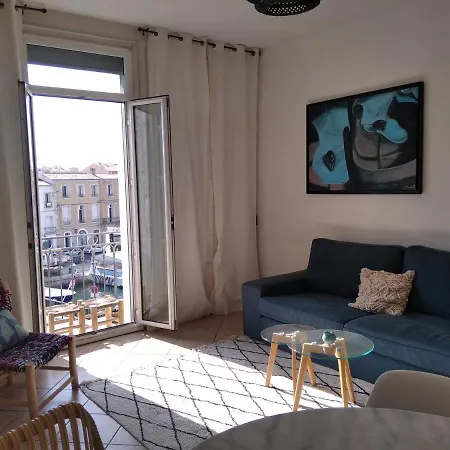 Grand T2 Au Coeur De Avec Vue Sur Quais Et Mer * Sete